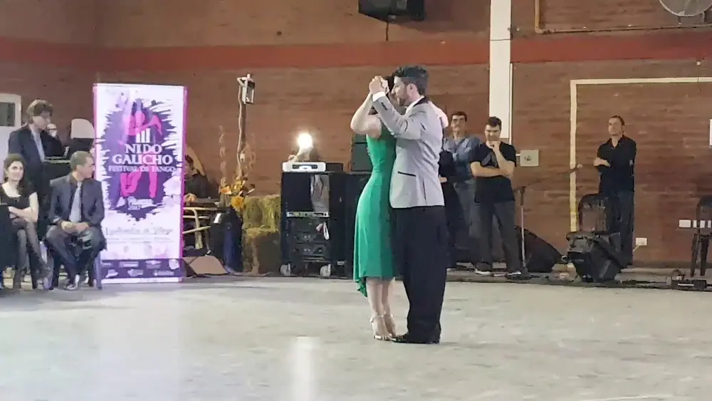Video thumbnail for Ines Muzzopappa y Diego Amorin en Nido Gaucho 2017 4/4