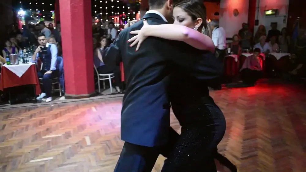 Video thumbnail for Lucas Paez - Noelia Hurtado - Tango de Buenos Aires