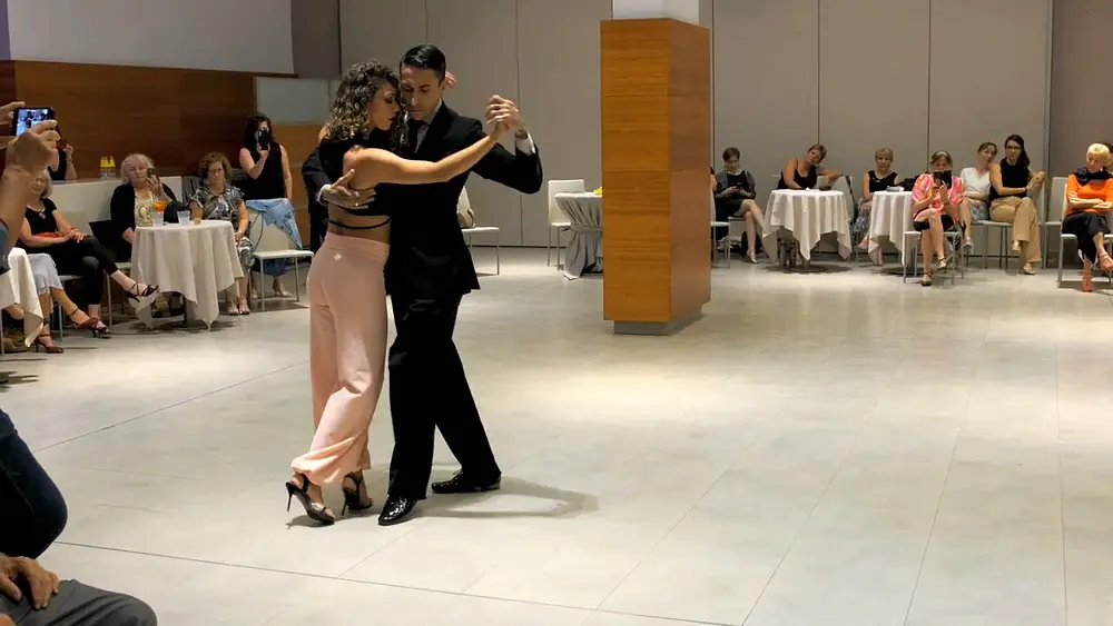 Video thumbnail for Julian Sànchez & Bruna Estellita Fest Ataque Tango 2024