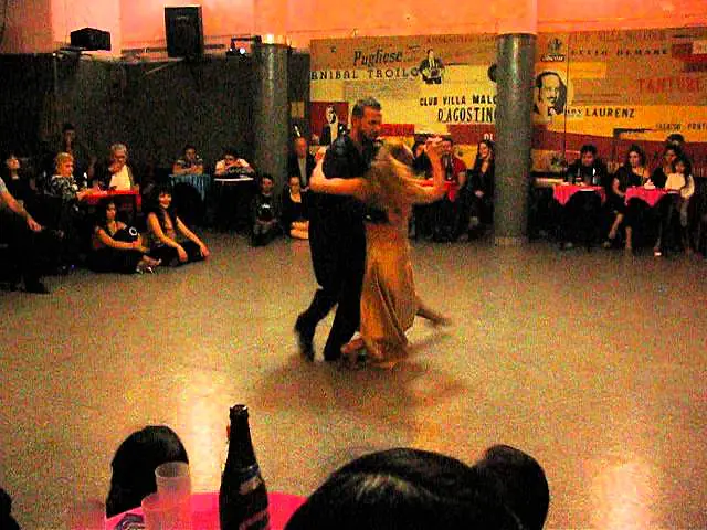 Video thumbnail for CLAUDIO GONZÁLEZ y MELINA BRUFMAN en Viva La Pepa! Milonga (1/4)