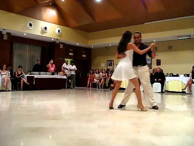 Video thumbnail for Claudio Cardona y Maria Lucas Ruiz, Malaga tango festival, 1 October 11