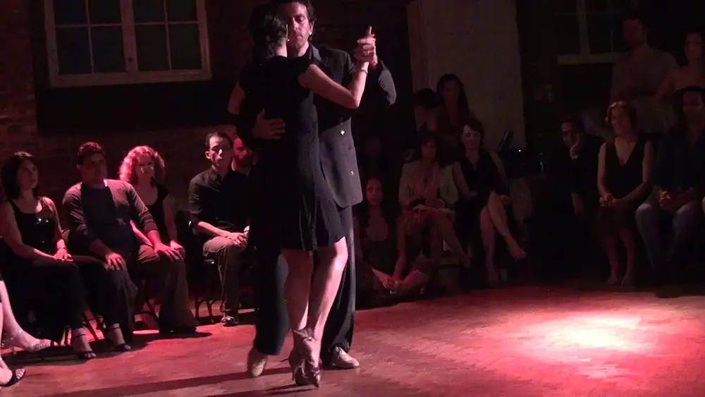Video thumbnail for Pablo Inza y mariana Dragone perform 1 Tango Crypt July 2012