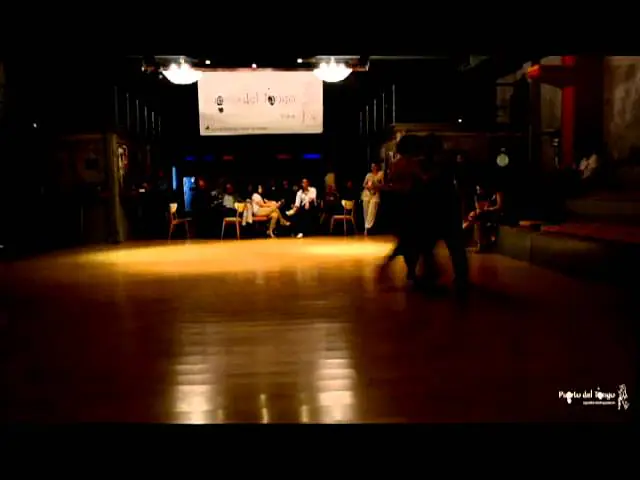 Video thumbnail for Rojer Zalazar y Christina Sarioglou 1|4