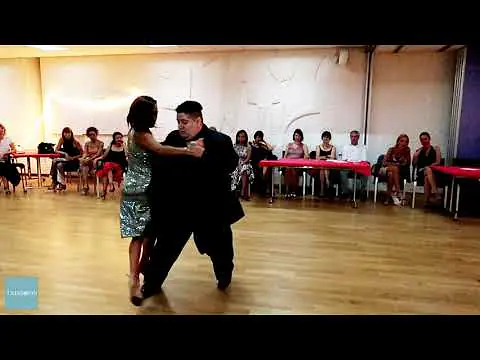 Video thumbnail for Aoniken Quiroga & Luna Palacios dance Sexteto Milonguero - Pocas Palabras in Geneva (2/3)