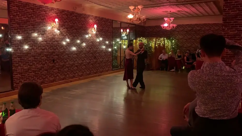 Video thumbnail for Hoi Shan Leung y Orlando Reyes Ibarra’s performance 2