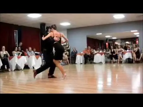 Video thumbnail for Esibizione di Peppe Di Gennaro & Adelma Rago in En el Desierto di Miguel Villasboas - Estar Napoli