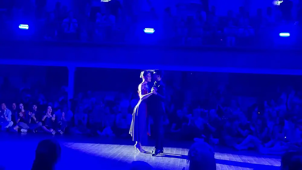 Video thumbnail for Argentine tango: Paula Tejeda & Lucas Carrizo - Una Noche de Tokyo