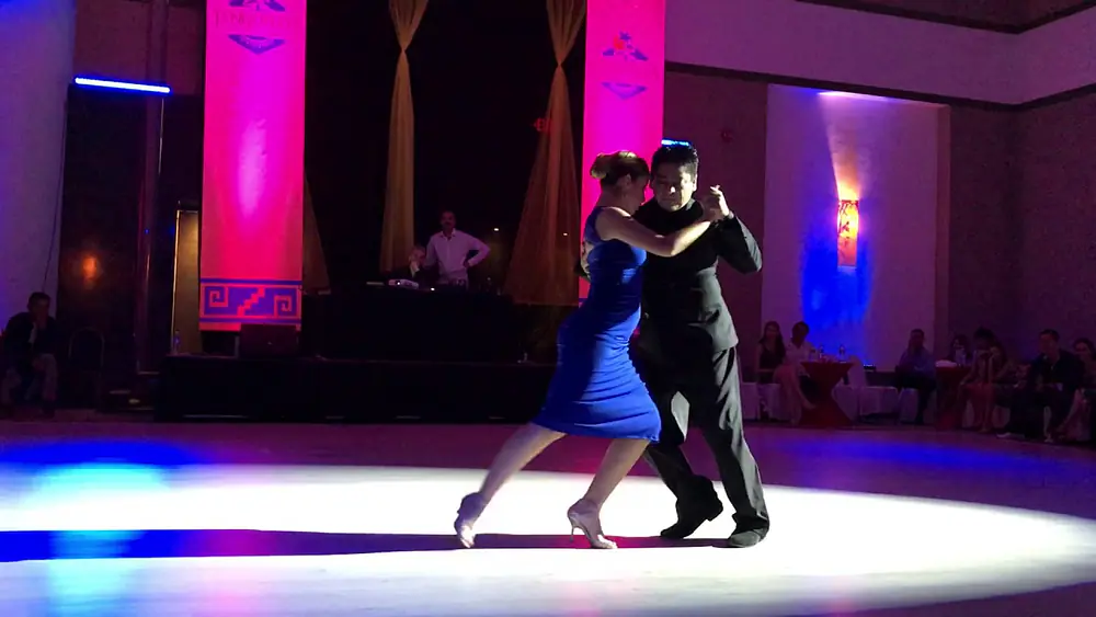 Video thumbnail for Carlos Espinoza & Noelia Hurtado