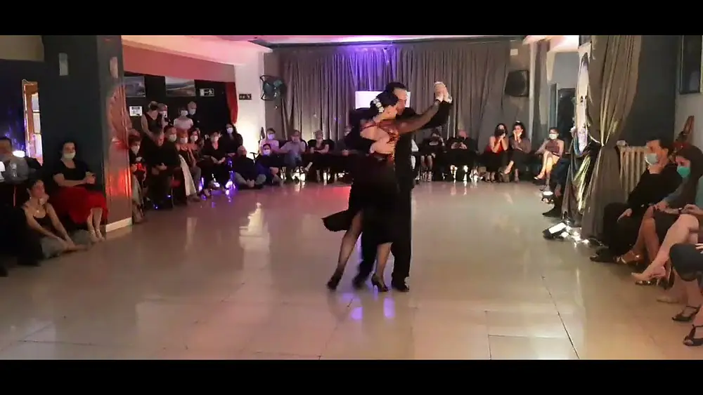 Video thumbnail for Barbara Ferreyra y Agustin Agnez - Tango "La Catrera" Orq. Juan D'arienzo- Madrid España