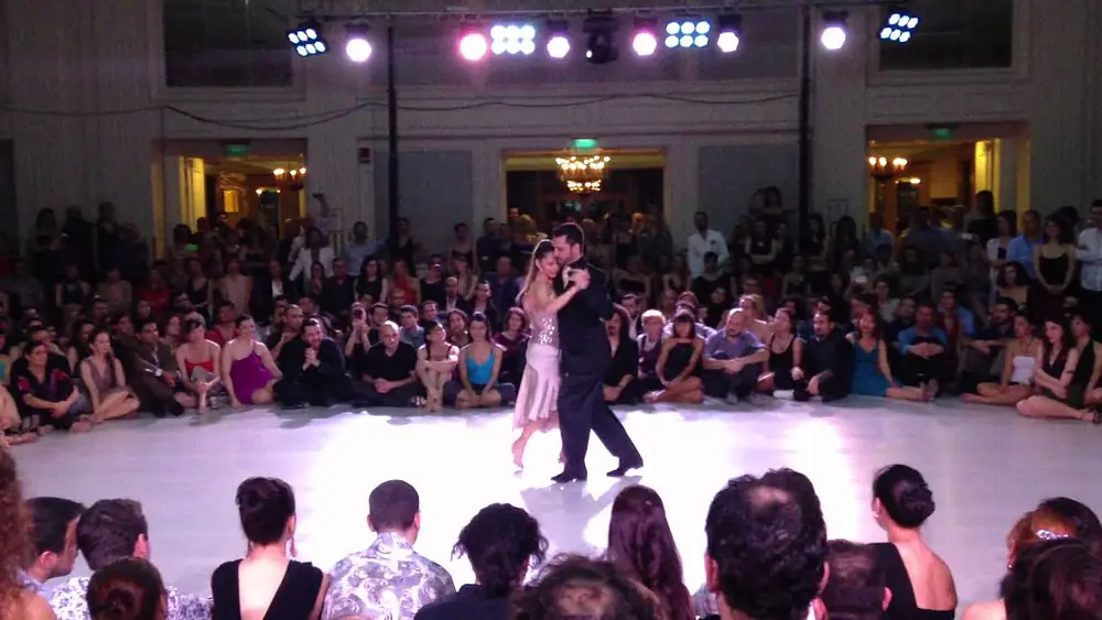 Video thumbnail for Javier Rodriguez y Noelia Barsi, Juan D'Arienzo - Milonga La Cicatriz
