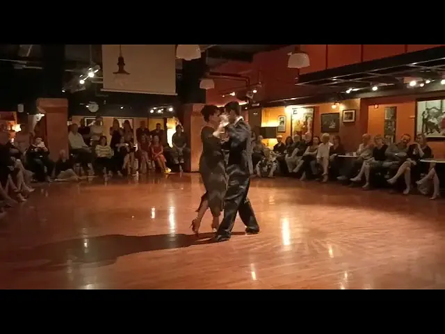 Video thumbnail for Victoria Olivella y Agustin Rojas - El Olivo - D'arienzo