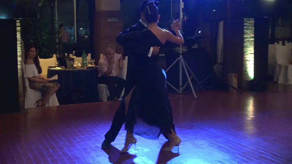 Video thumbnail for ROXANA SUAREZ Y SEBASTIAN ACHAVAL - BAHIA BLANCA