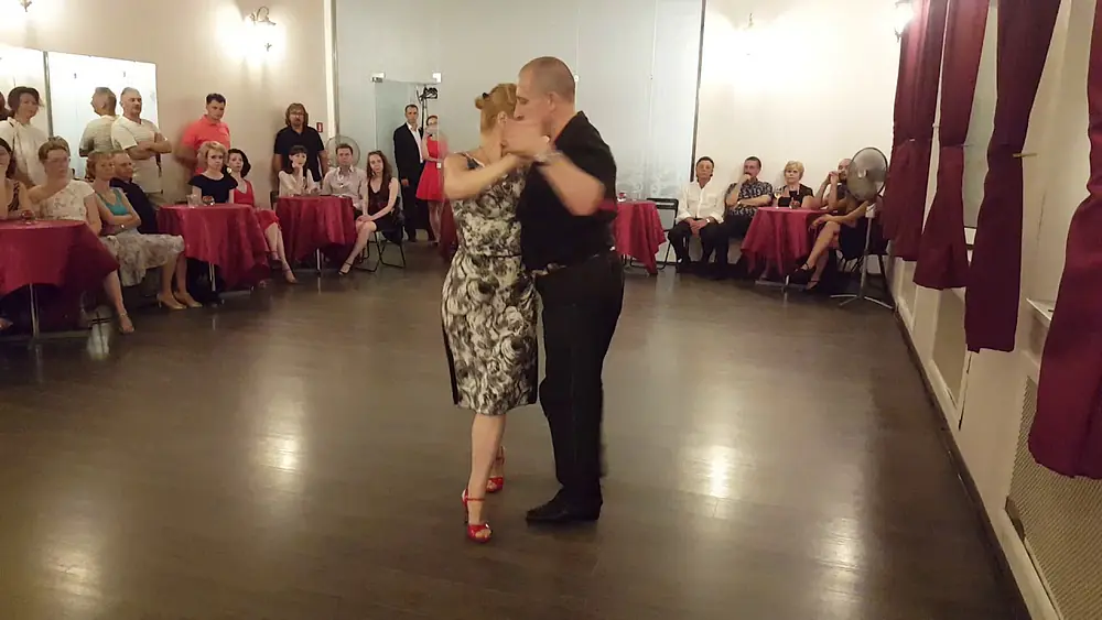 Video thumbnail for Alexei Roschektaev & Irina Nekrasova @ Milonga "El Salon" 1/3