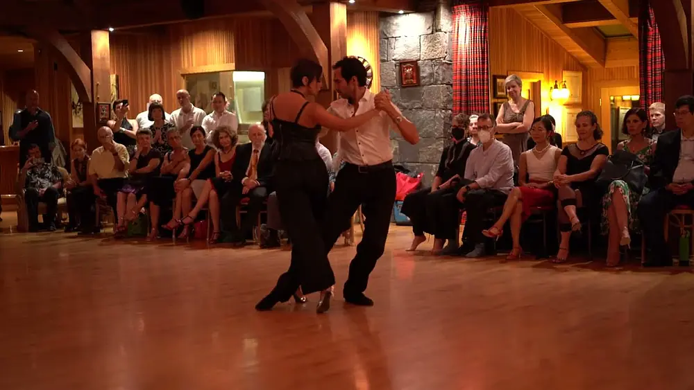 Video thumbnail for Fernanda Ghi & Silvio Grand dancing to Vuelvo Al Sur