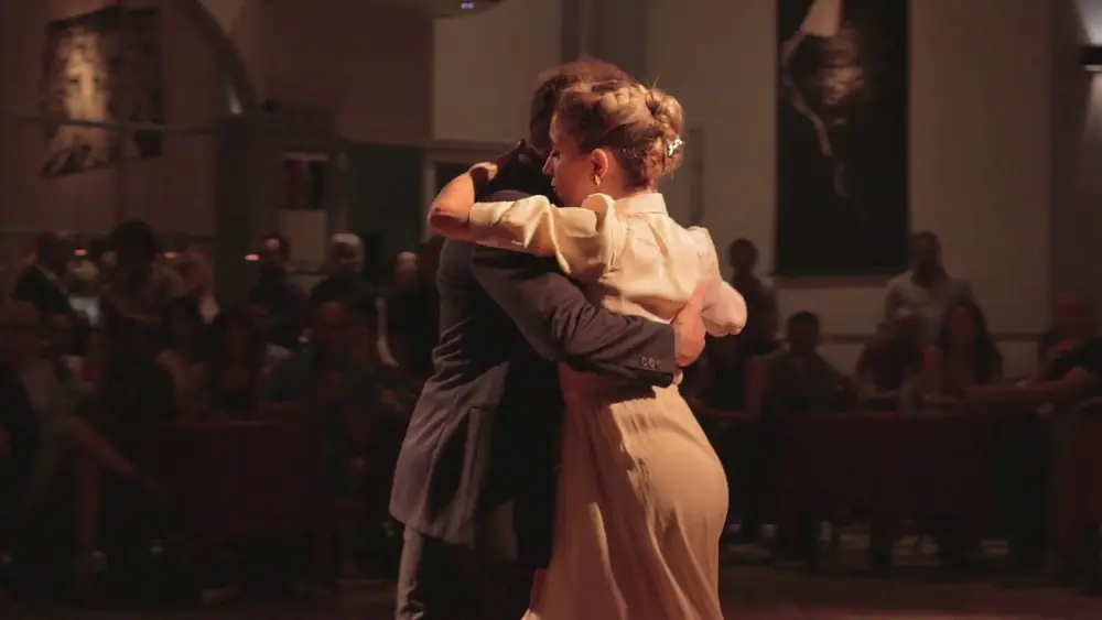 Video thumbnail for Delfina Pissani & Diego Valero  Milonga (T.I.N) 1/2
