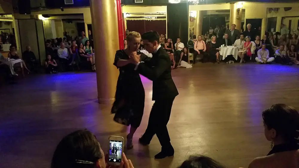Video thumbnail for Argentine tango: Sara Grdan & Ivan Terrazas - Duerme, Mi Amor