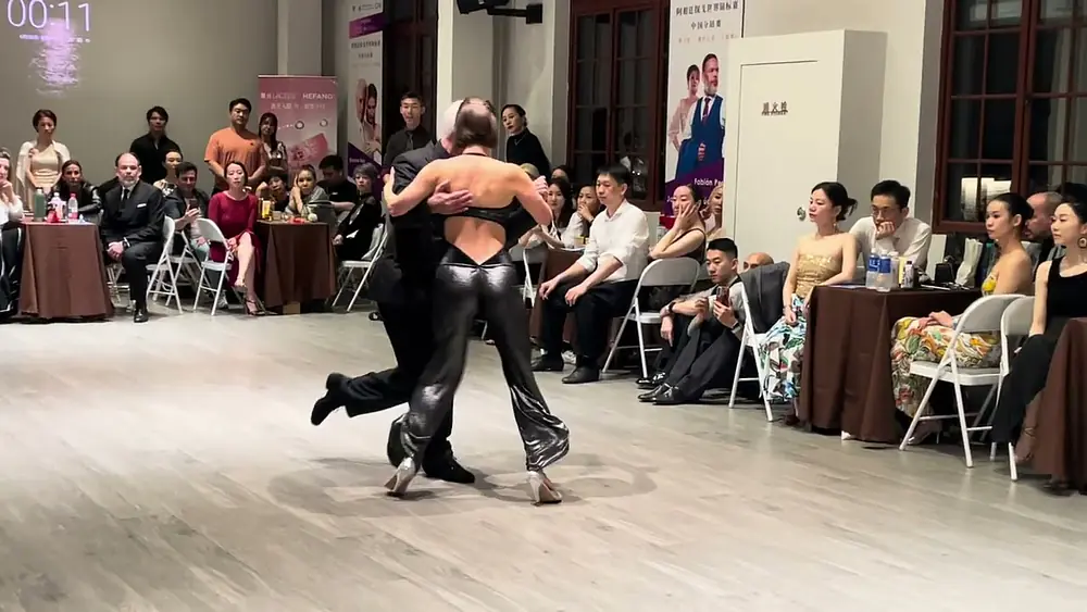 Video thumbnail for Roberto Reis & Vanessa Fatauros, Shanghai Jun 2025- 1/4