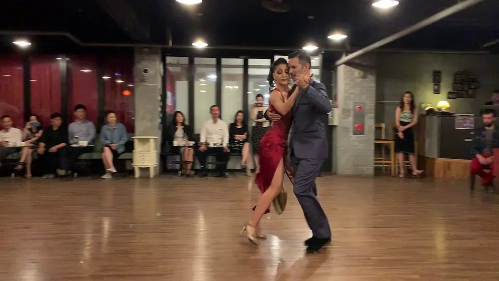 Video thumbnail for Pelin & Miguel Calvo 2/3  Loca - Noble Milonga