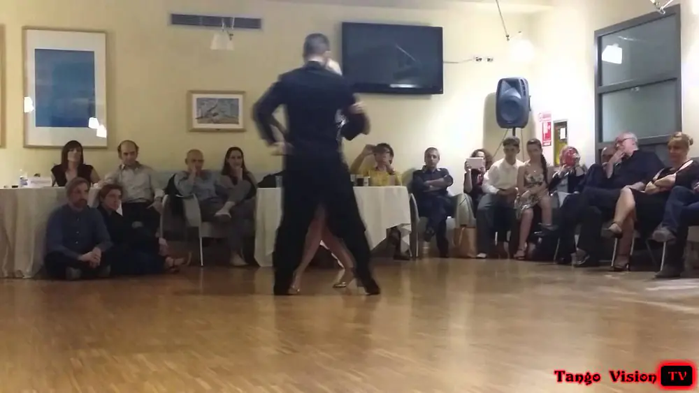 Video thumbnail for Rui Barroso & Ines Gomes 2/4 l'Abbraccio dei briganti tango meeting 2015