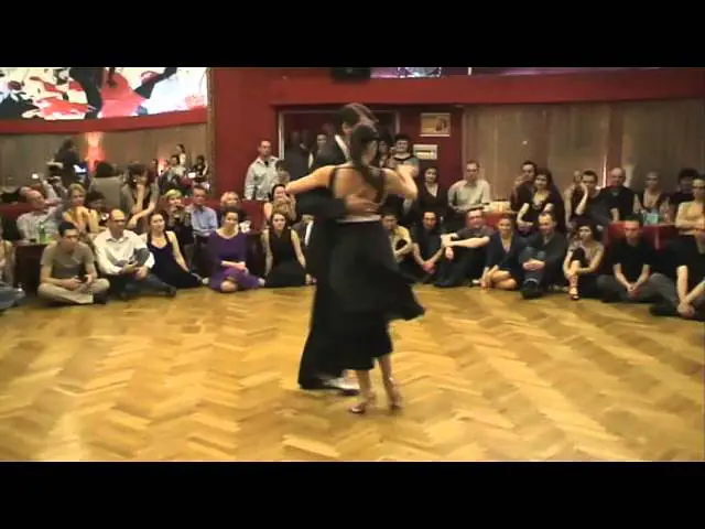 Video thumbnail for Eugenia Eberhardt & Sebastian Posadas, Tango show (2/5), 10.12.2011