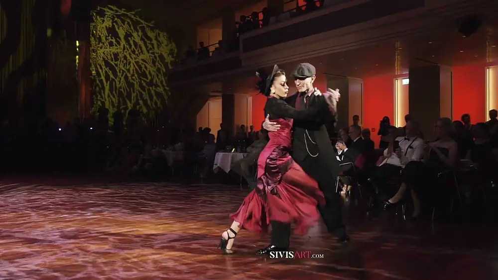 Video thumbnail for Танго танец Julian Sanchez & Bruna Estellita 4 4  Baden Baden Tango Festival, 11th November 2023