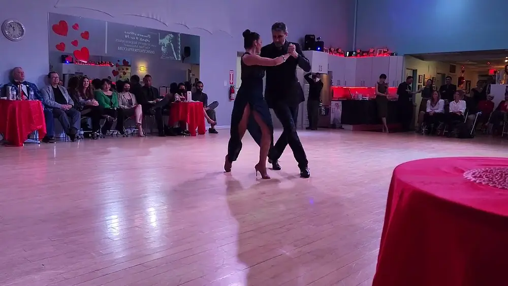Video thumbnail for Argentine tango: Guadalupe Garcia & Eduardo Goytia - milonga