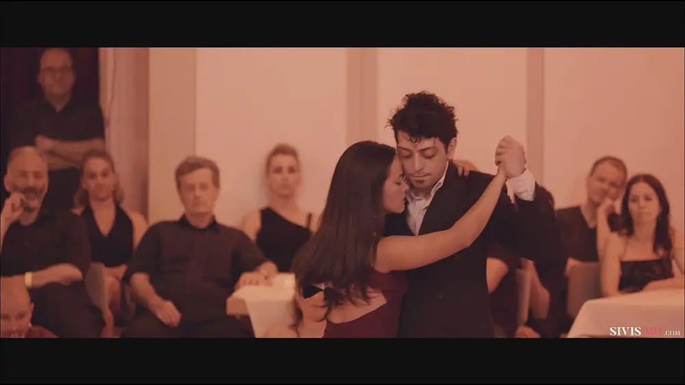 Video thumbnail for Federico Naveira & Sabrina Masso  - No me extrana - Tango exhibition by Sivis’Art