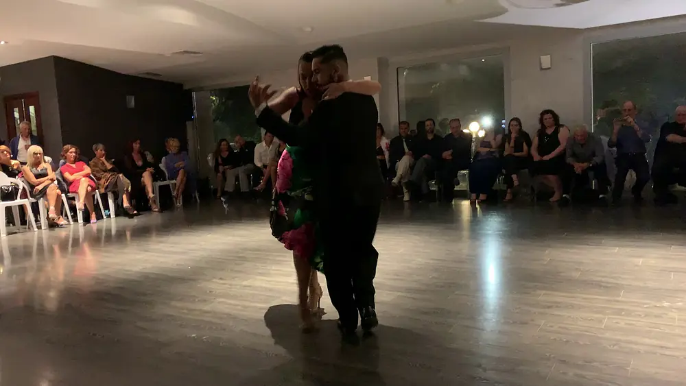Video thumbnail for Jonatan Aguero y Virginia Pandolfi - Altamura 20-10-2018 2-4