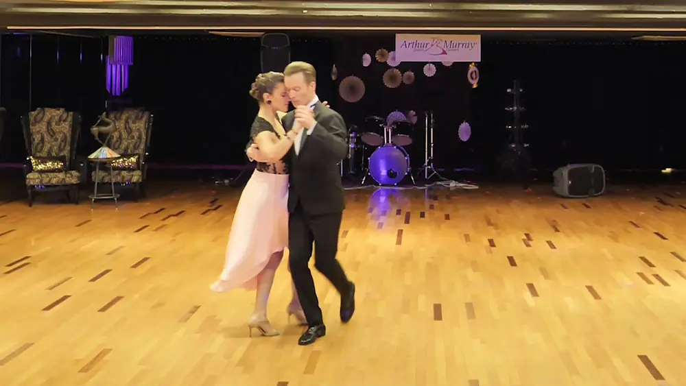 Video thumbnail for Anabela Brogioli and Vladimir Khorev 1st dance