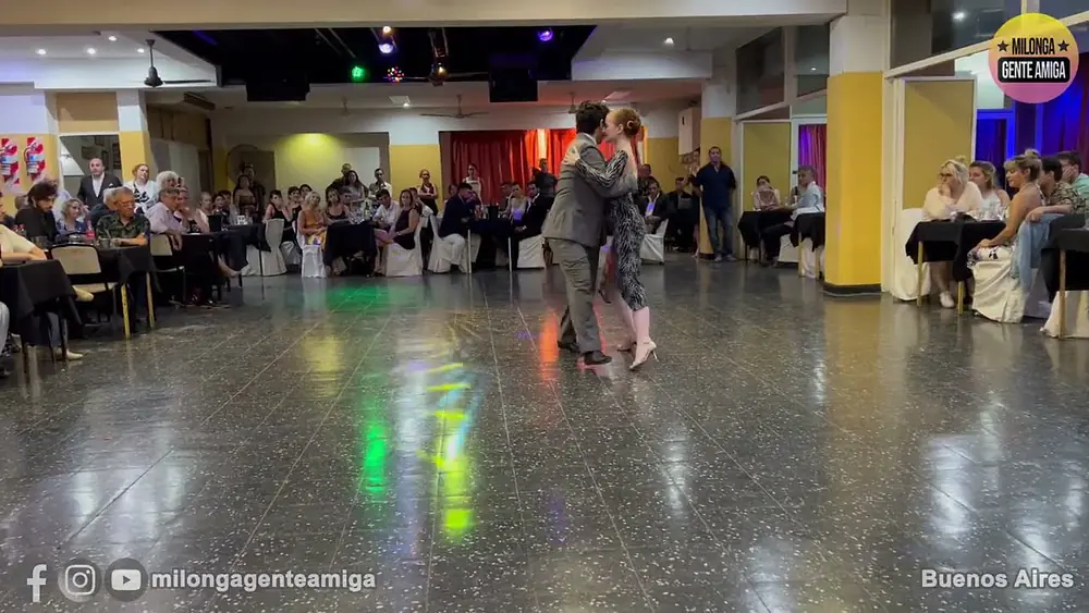 Video thumbnail for Alejandro Beron y Kelly Lettieri - Milonga Gente Amiga - 12/MAR/2023 (1/2)