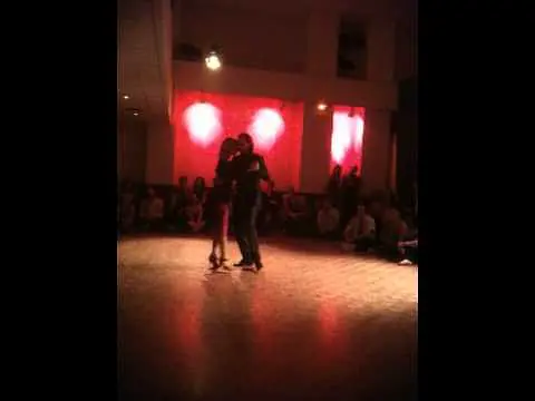Video thumbnail for Tango argentin / paris milonga / DAMIAN ROSENTHAL et CELINE RUIZ /parte 7