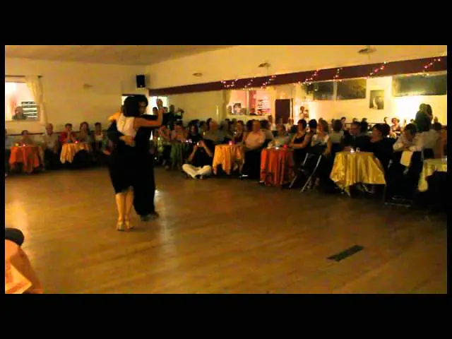 Video thumbnail for Carlitos Espinoza & Sofia Saborido 3/3 Tango / La PITUCA Montpellier (14 10 2011)