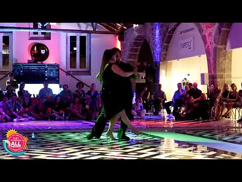 Video thumbnail for Isabel Costa & Nelson Pinto dance Cuca Roseta - Com que Voz (Fado)