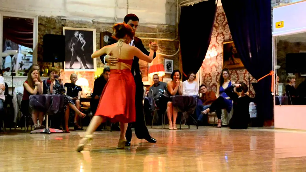 Video thumbnail for Ozgur Demir and Marina Marques, show at milonga Planetango, "Tormenta" by Di Sarli
