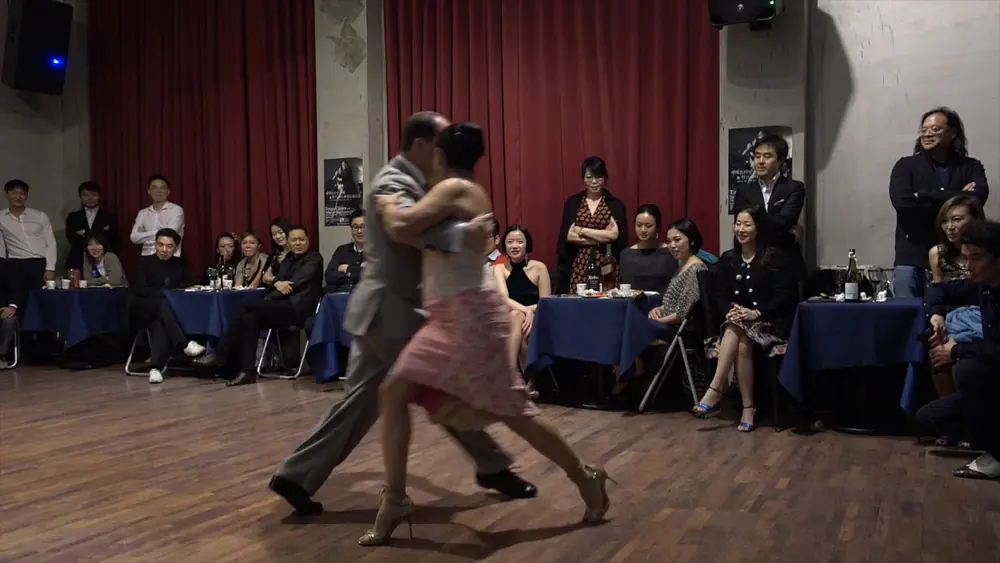 Video thumbnail for Sebastian Missé y Andrea Reyero #3 @Tango O Nada 2, 18th Feb. 2017, Grand Milonga