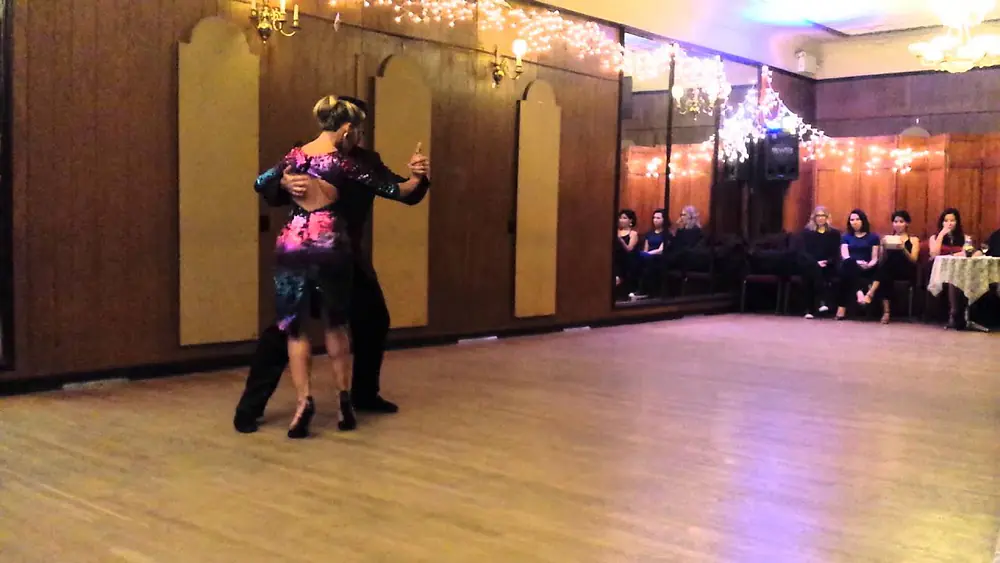 Video thumbnail for Argentine tango: Analía Centurión & Leonardo Sardella - Flor de Montserrat