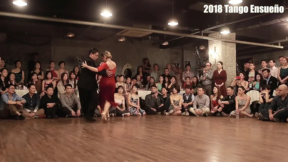 Video thumbnail for 2018 Tango Ensueño Carlitos Espinoza & Noelia Hurtado Grand Milonga (2018/04/21) #2