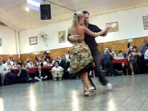 Video thumbnail for Pablo Rodriguez & Noelia Hurtado - Buenos Aires 2 milonga