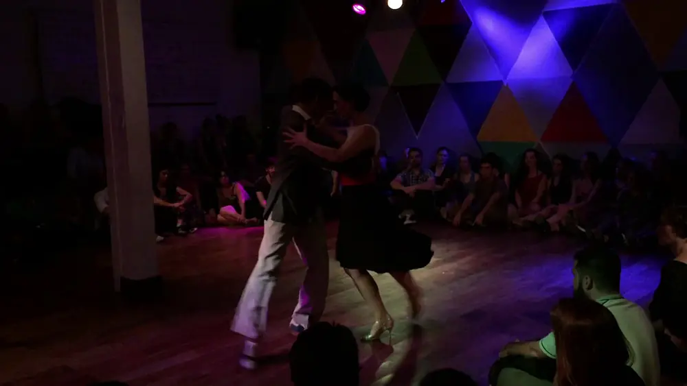 Video thumbnail for Rainier Pereira y Elise Barbot - DNI Tango - 13/05/17 - Toda mi vida