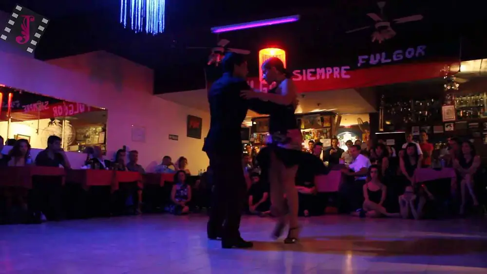 Video thumbnail for Fatima Vitale y Octavio Fernandez en MILONGA10 03/03