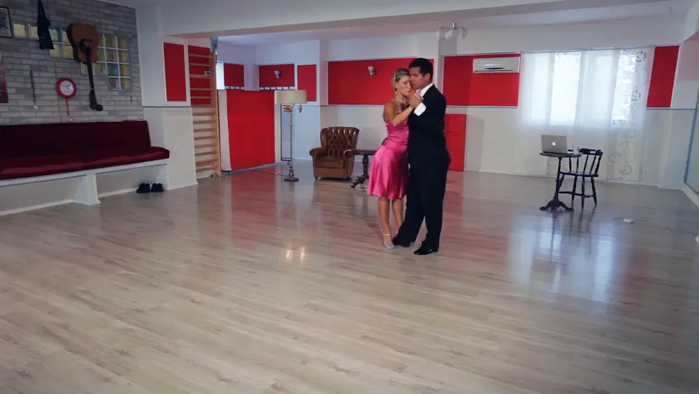 Video thumbnail for Sebastian Arce & Mariana Montes Lesson 107. Legs interaction. Mixed techniques. Tango