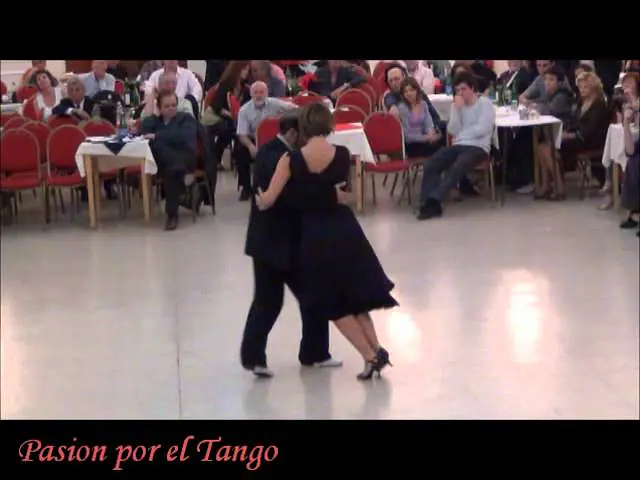 Video thumbnail for ANALIA VEGA Y MARCELO VARELA BAILANDO EL TANGO INDIO MANSO EN LA MILONGA VIDA MIA