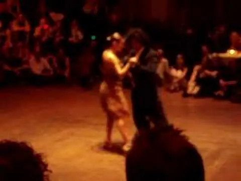 Video thumbnail for Sebastian Arce and Mariana Montes, dancing milonga "Sacale punta" at Tangomagia