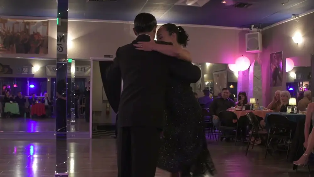 Video thumbnail for Daniel Juarez  and Lydia Xie at El Encuentro 1/2