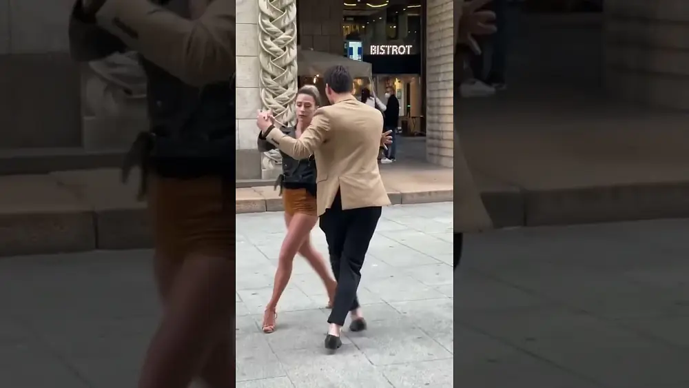 Video thumbnail for Natalia Cristofaro & Pablo Moyano dancing tango in Milan 🔥 Follow @tangoexpo #tango #танго