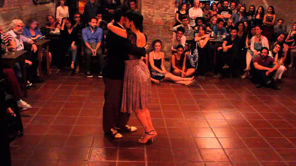 Video thumbnail for Guillermo "Peque" Barrionuevo y Mariela Sametband - 20/4/2016 - La Cachivachería 1/4