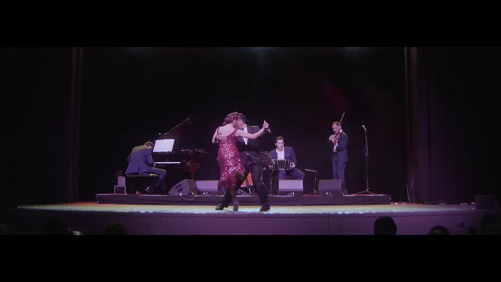 Video thumbnail for Solo Tango Orquesta con Ruben y Sabrina Veliz  - Milongueando en la 40