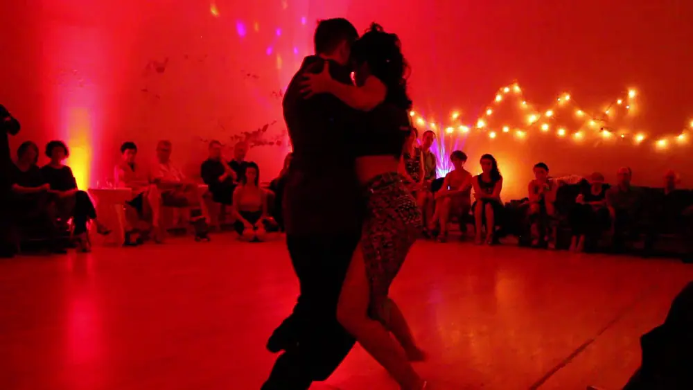 Video thumbnail for Tangosafari Arezzo 2017 / Candela Ramos & Adrián Luppi / R1