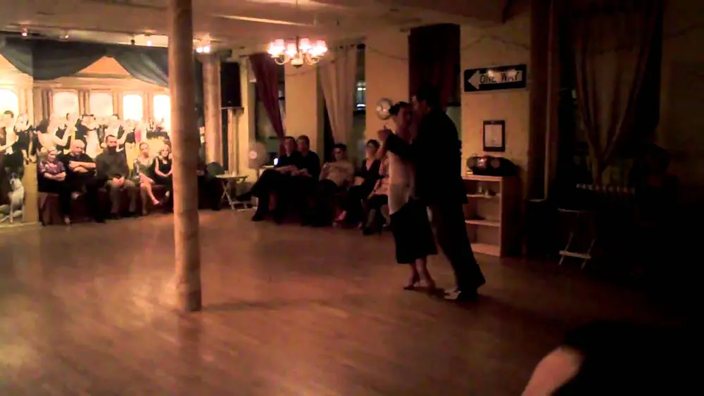 Video thumbnail for Mila Vigdorova & Damian Thompson: Argentine Tango @ Triangulo (partial)