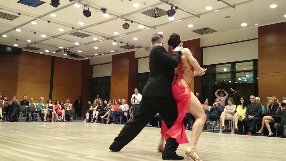 Video thumbnail for Dmitry Kuznetsov & Olga Nikola. La bordona / Forever Tango. Apertura Tango Weekend 2019